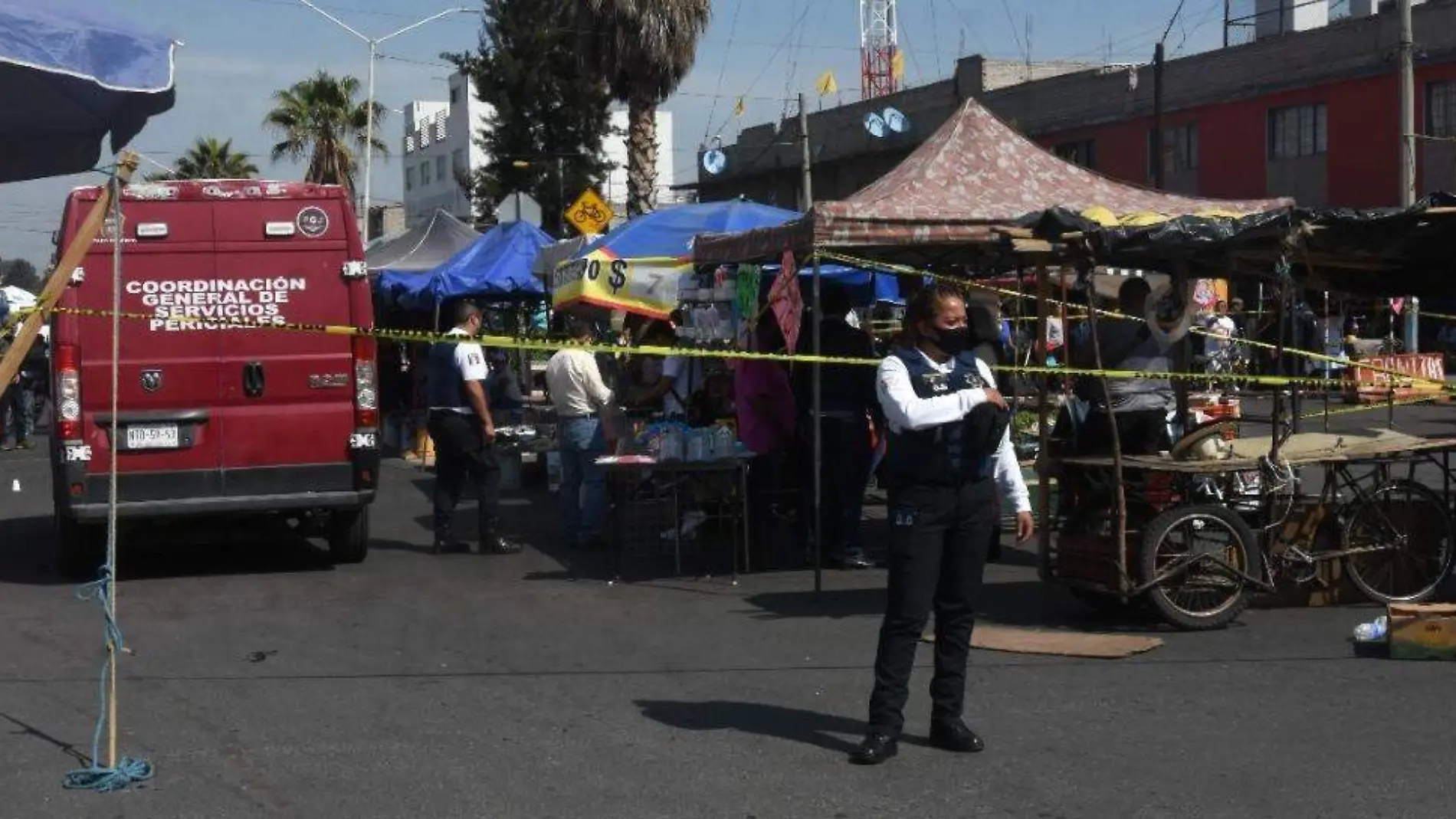 Tianguista asesinado a balazos en Neza, Edomex